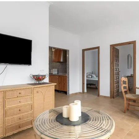 Con Piscina Compartida Cerca A La Playa Apartmán *