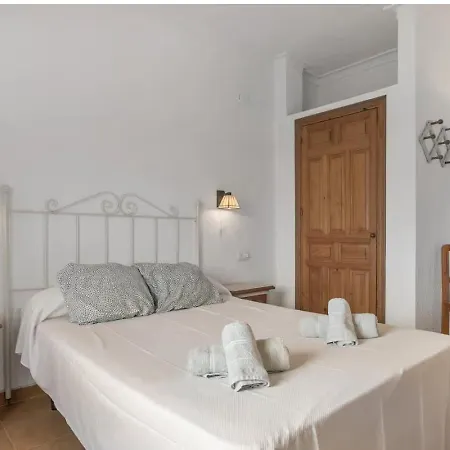 Apartmán Con Piscina Compartida Cerca A La Playa *