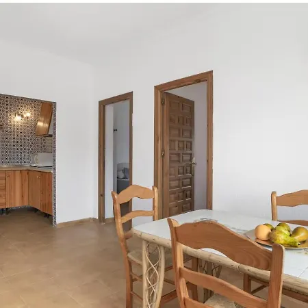 Apartmán Con Piscina Compartida Cerca A La Playa