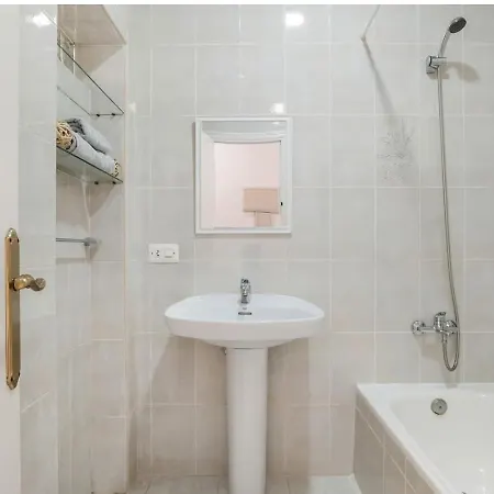 Con Piscina Compartida Cerca A La Playa Apartment *